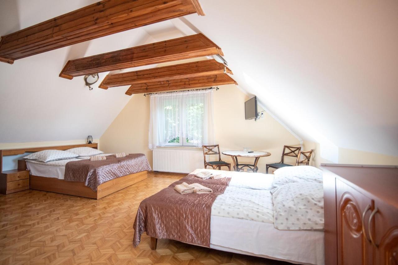 Gosciniec Pod Debem Villa Wilimy Kültér fotó