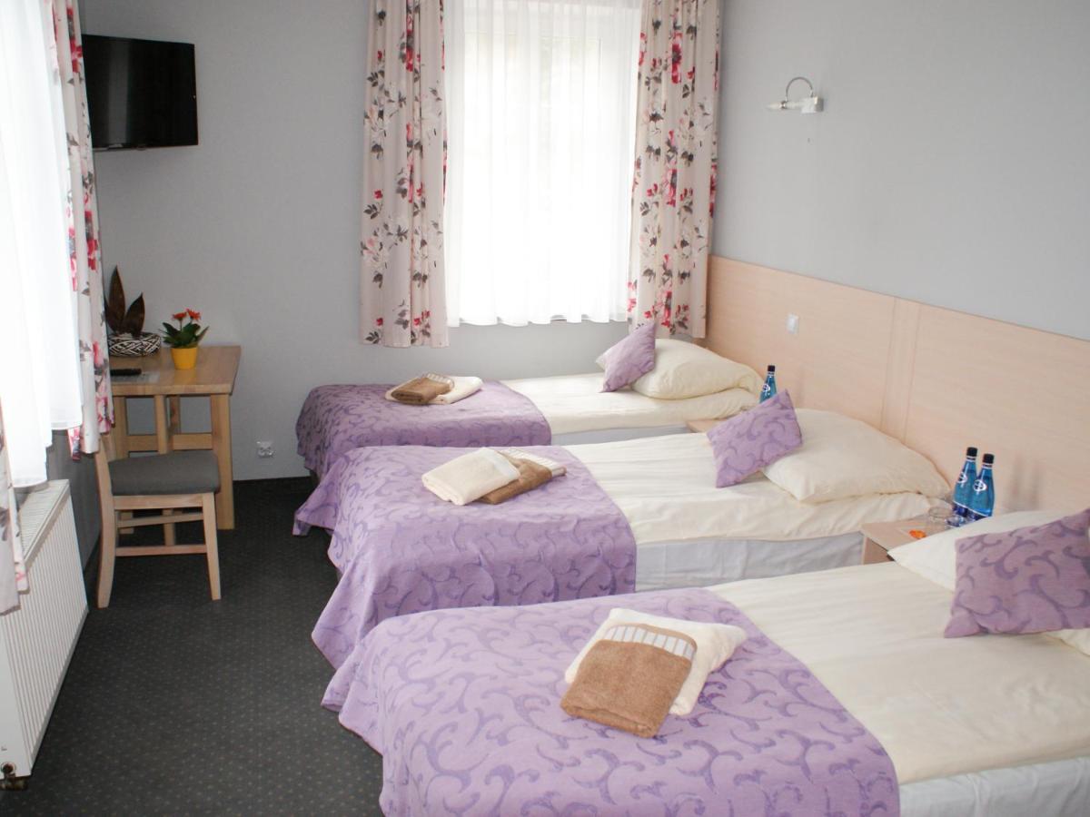 Gosciniec Pod Debem Villa Wilimy Kültér fotó
